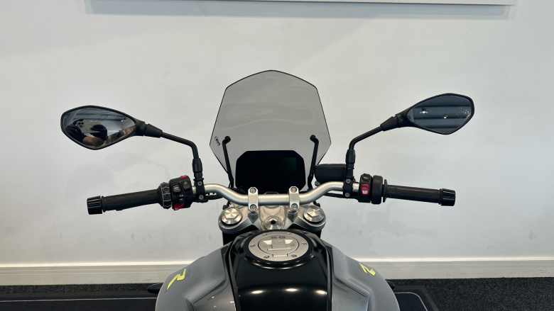 BMW F900 R